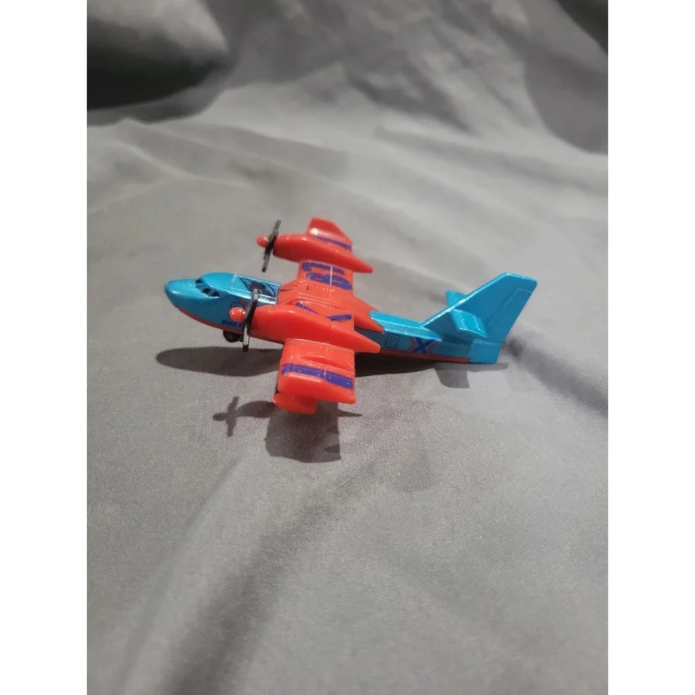 Matchbox 2009 Mattel SB-87 Model Plane Blaze Buster airplane diecast plastic